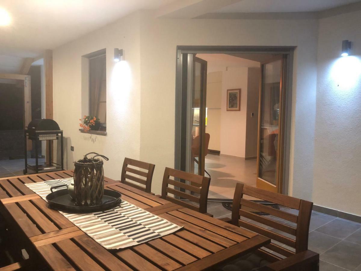 Apartmani Izvor - Тухельське Топліце Екстер'єр фото