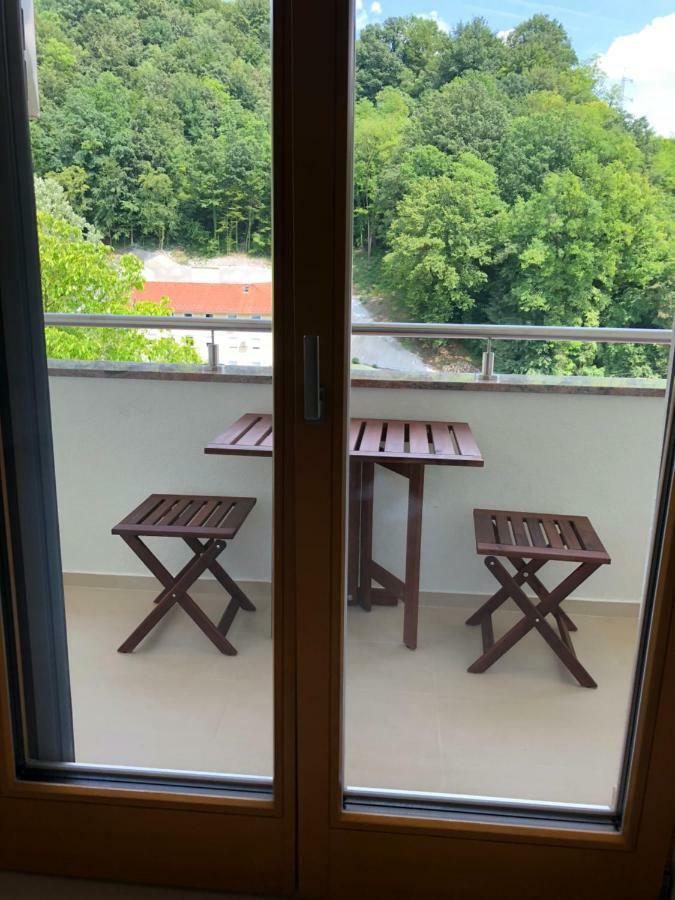 Apartmani Izvor - Тухельське Топліце Екстер'єр фото