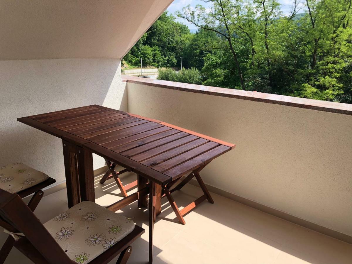 Apartmani Izvor - Тухельське Топліце Екстер'єр фото